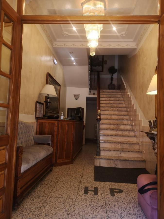 Hostal Plaza Сеговія Екстер'єр фото