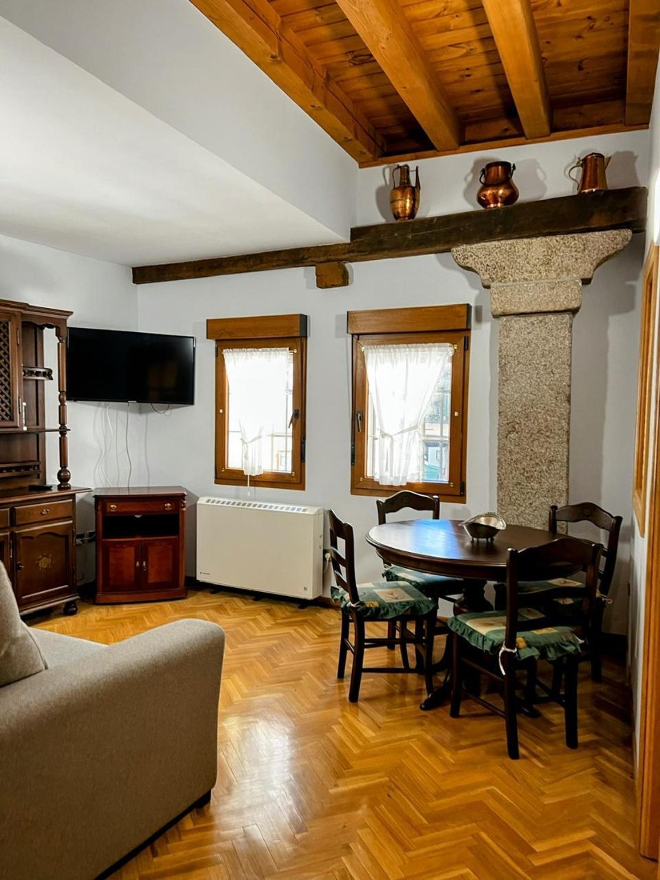 Hostal Plaza Сеговія Екстер'єр фото
